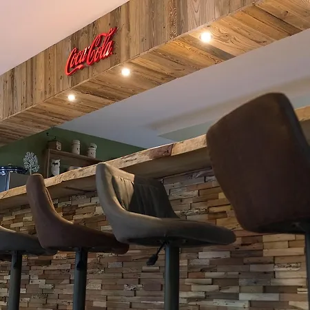 Casa de Férias Familial Avec Salle De Jeux Et Spa, Pres De Gerardmer, Pour 15 Pers. - Fr-1-589-647 *